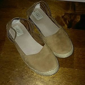Uggs as 7
